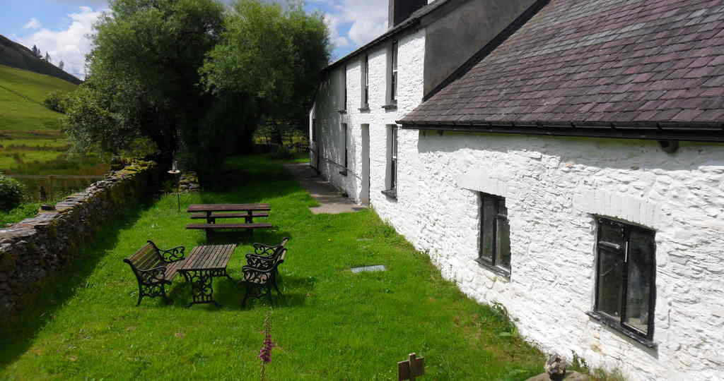 Dolgoch Hostel